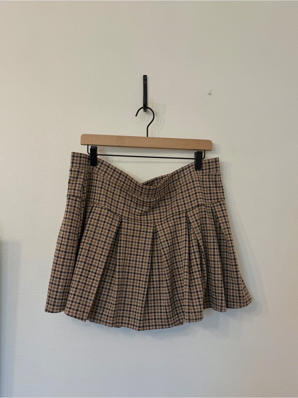 American Eagle Outfitters Brown Plaid Pleated Skater Skort
